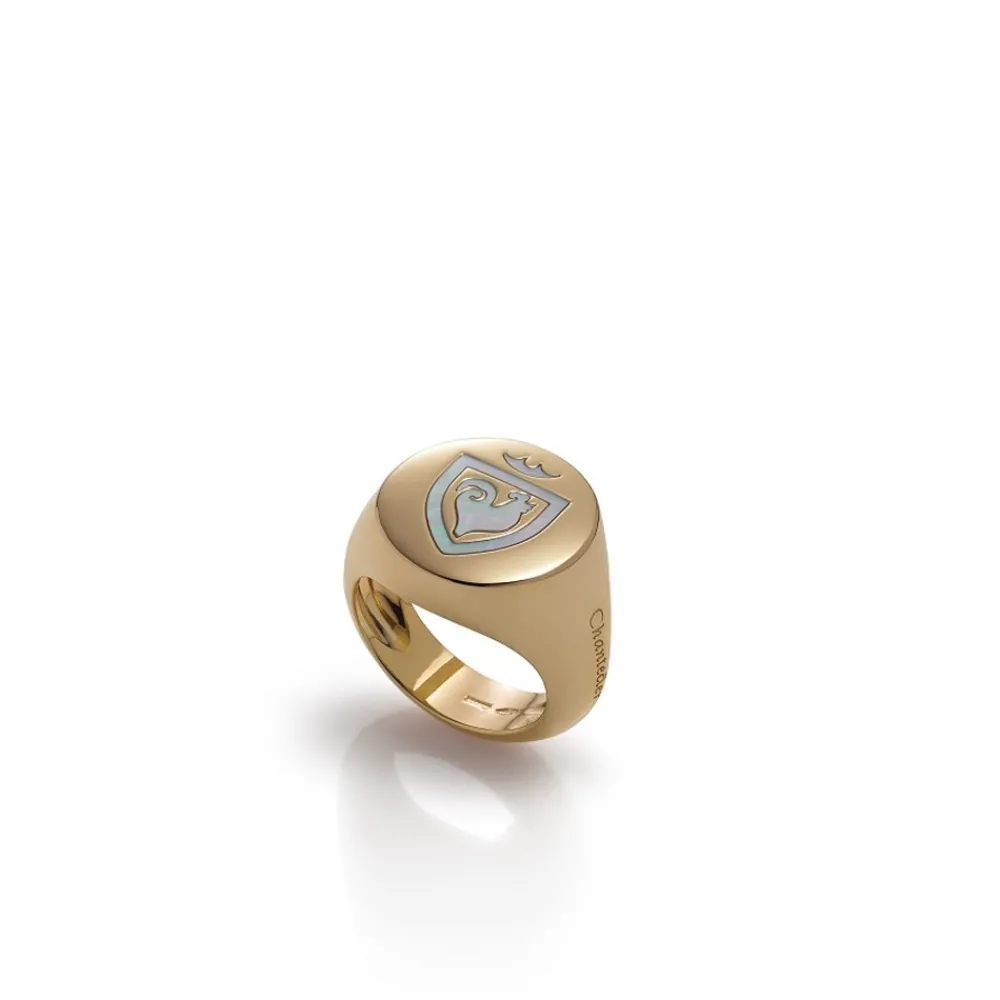 anello_chantecler_anima_c_0.webp CHANTECLER Anello Anima chevalière in oro giallo e gallo in madreperla bianca