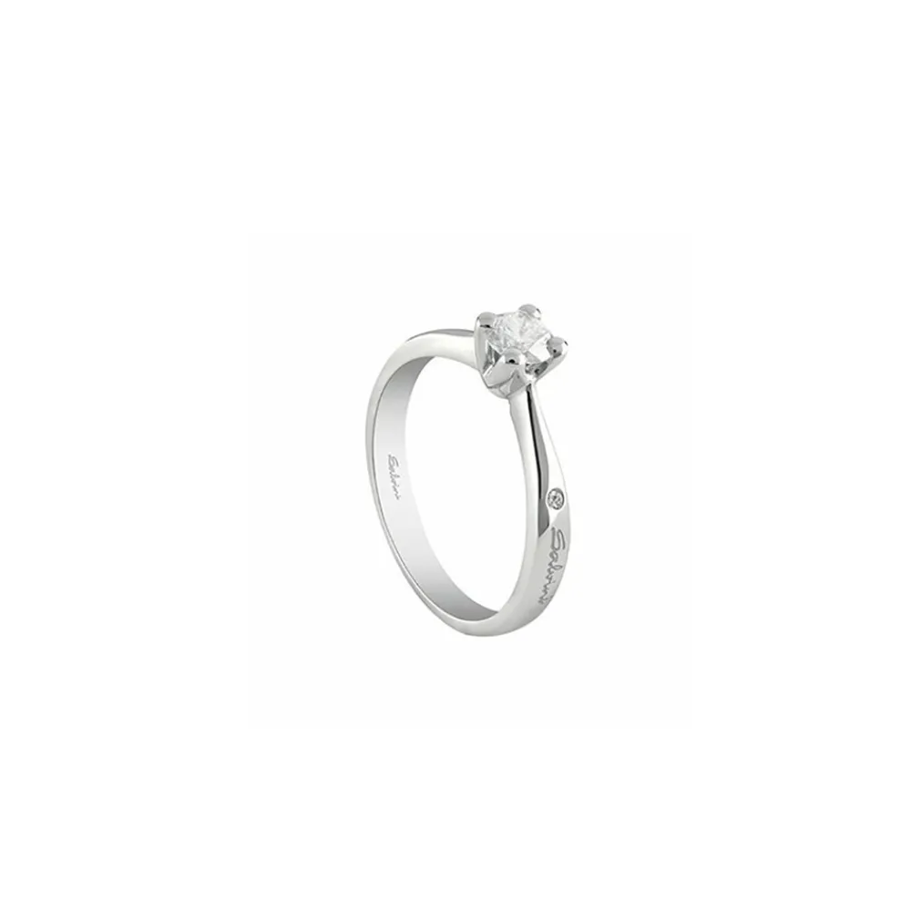 anello_solitario_salvini__0-6.webp SALVINI Anello solitario in oro bianco con diamanti 20082754 eterea eleganza solitario virginia